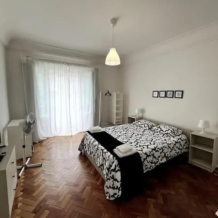 Doble Grande 2 Personas Balcon * Lisboa