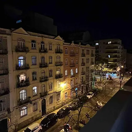 Quarto em Acomodações Particulares Doble Grande 2 Personas Balcon *